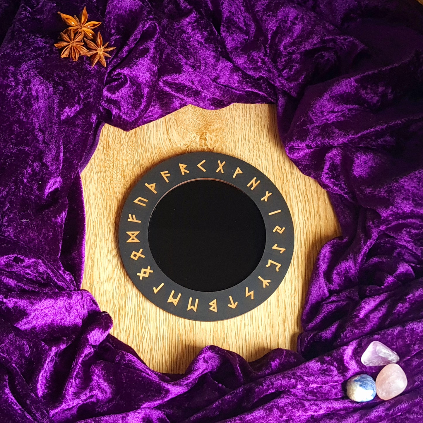 Rune Black Scrying Mirror