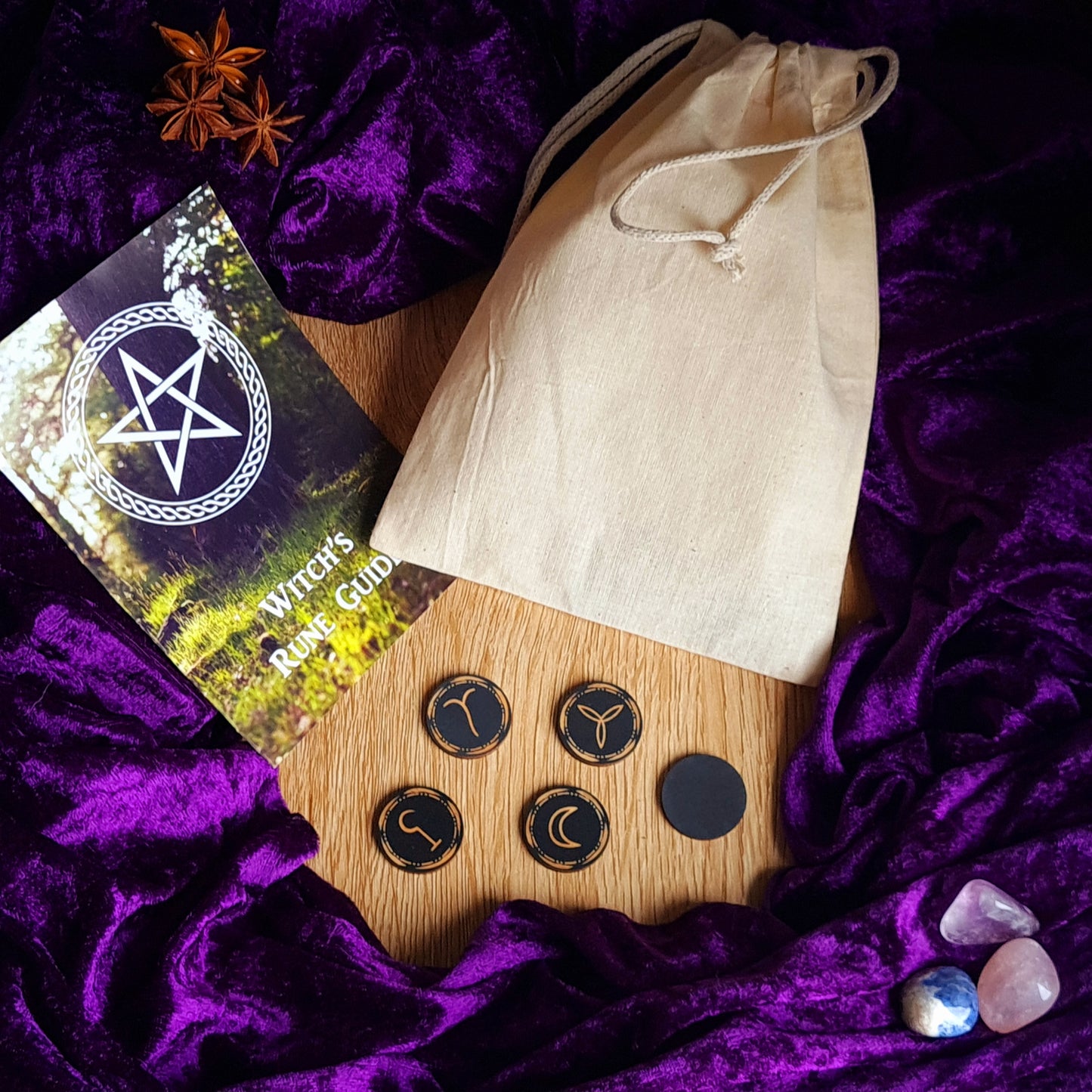 Witches' Rune Set Round